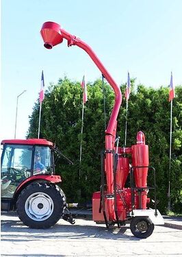 TOP-AGRO Saug- und Druckförderer T 480 mit fünfs 3