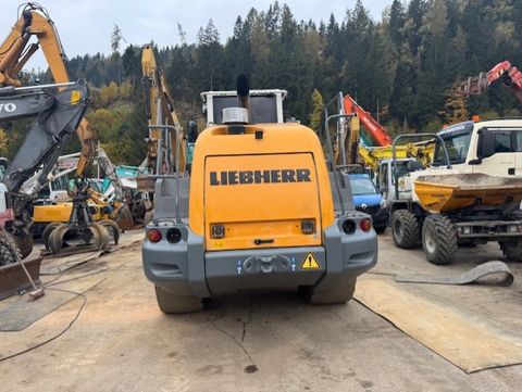 Liebherr L 556 2