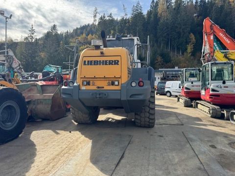 Liebherr L 556 2