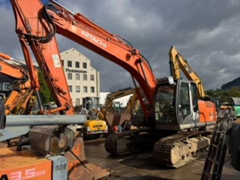 Hitachi ZX210