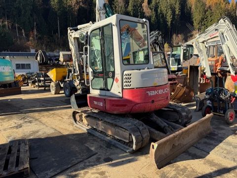 Takeuchi TB153 FR Powertilt 2