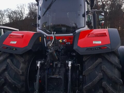 Massey Ferguson 8S.305 Dyna VT 3