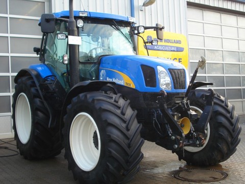 New Holland TSA 135 Plus mit FKH + FZW