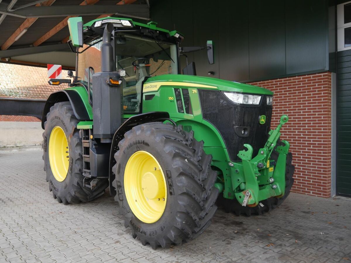 John Deere 7R250 Gen2 AP *neu bereift* 2