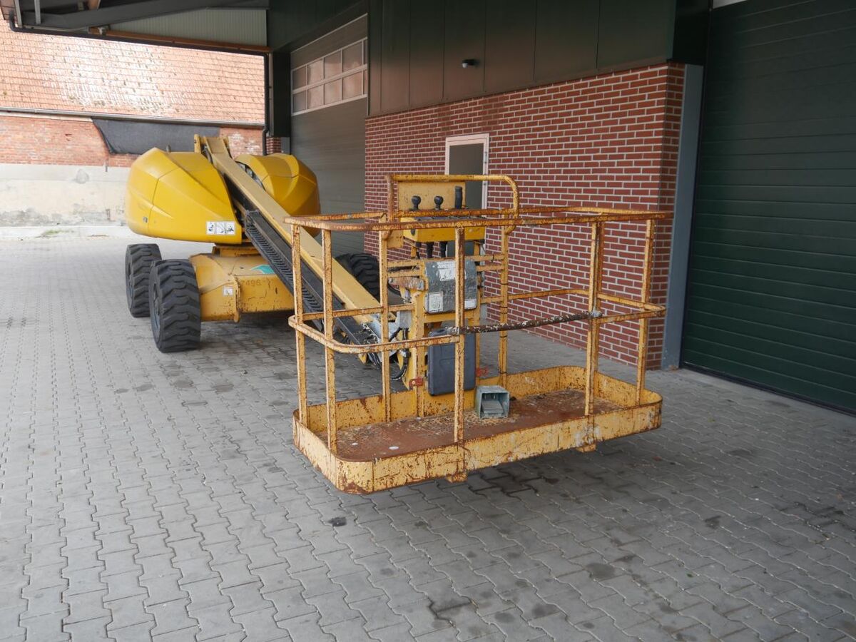 Haulotte H14 TX 4x4 Teleskoparbeitsbühne 2