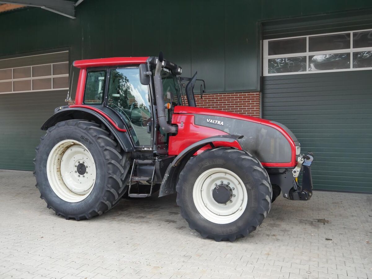 Valtra T151e HiTech FZW 1
