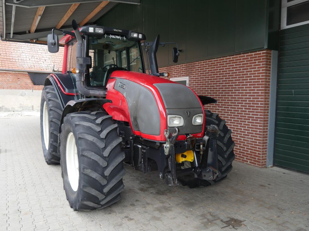 Valtra T151e HiTech FZW 2