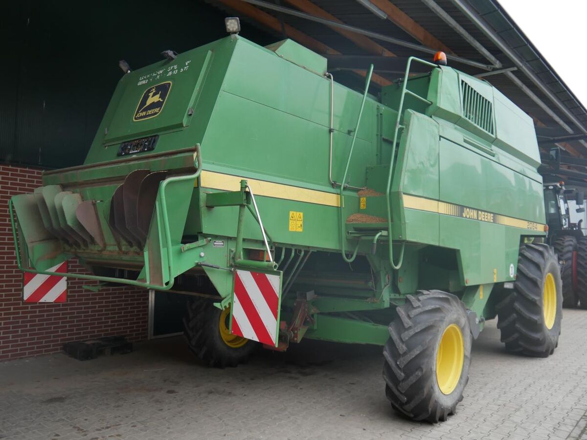 John Deere 2064 + 6m Schneidwerk 3
