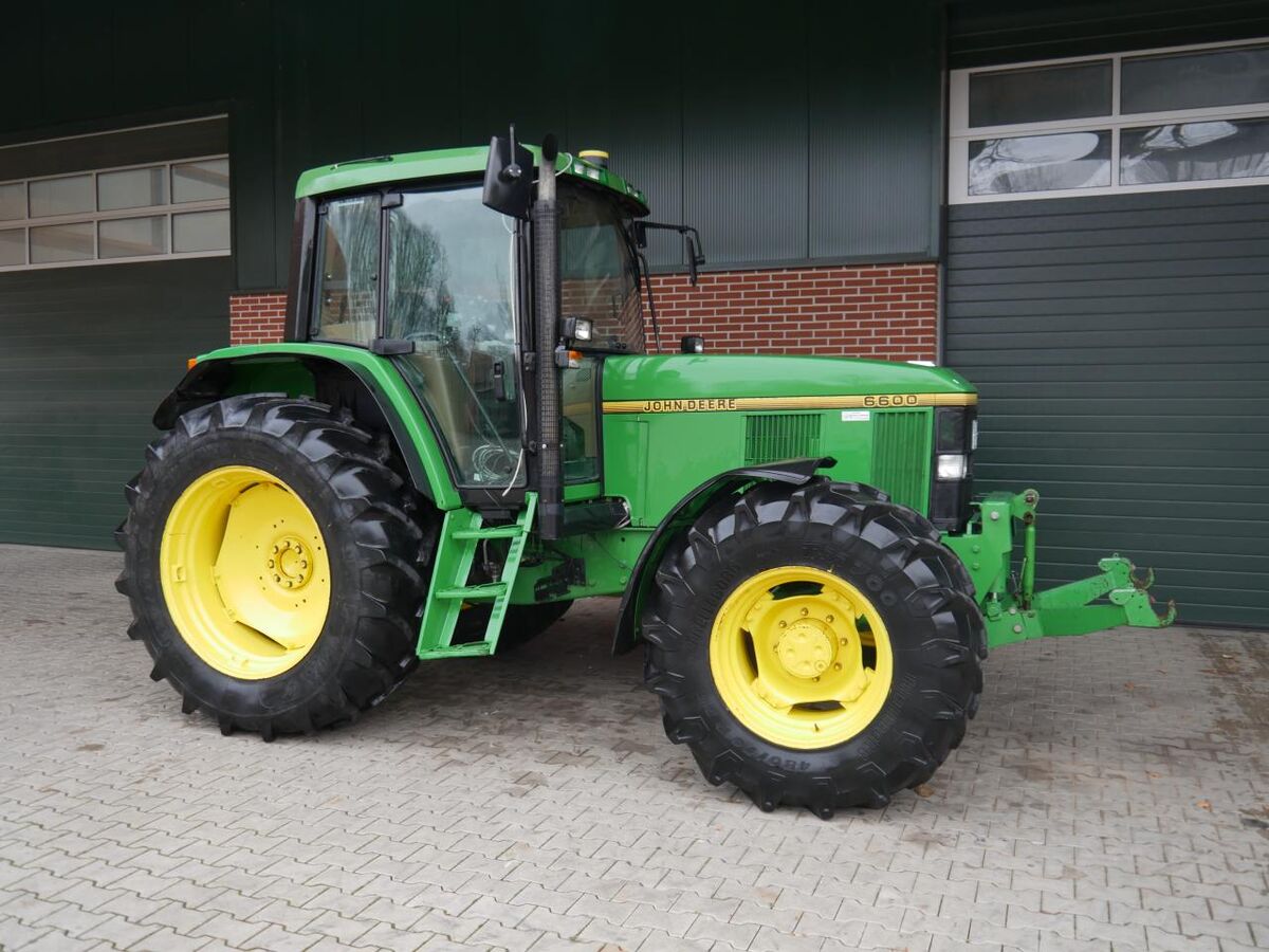 John Deere 6600 + Fieldbee RTK + Pflegeräder 1