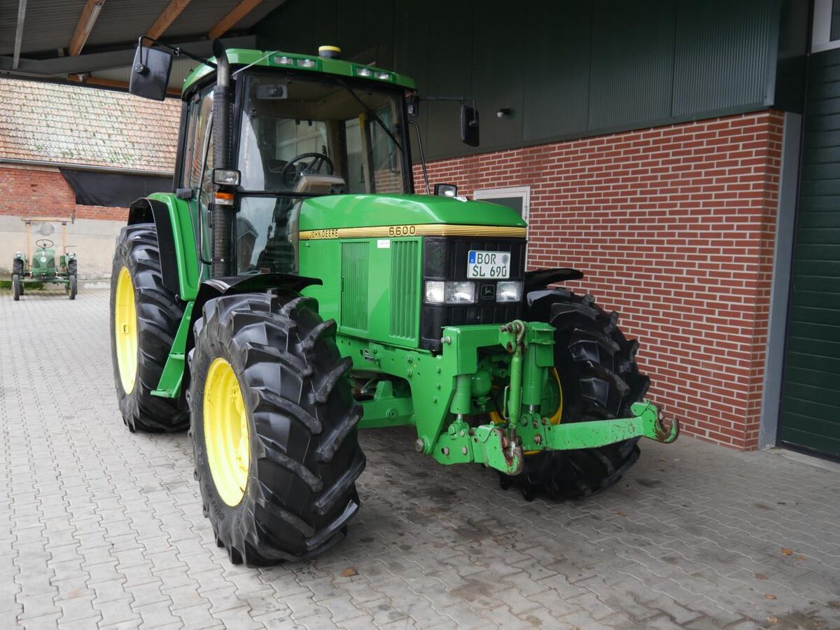 John Deere 6600 + Fieldbee RTK + Pflegeräder 2