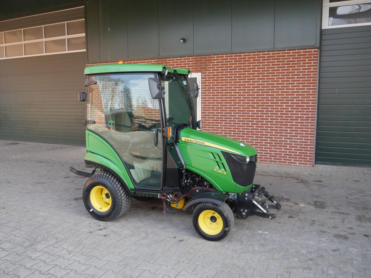 John Deere 1026R Hydrostat FZW 1
