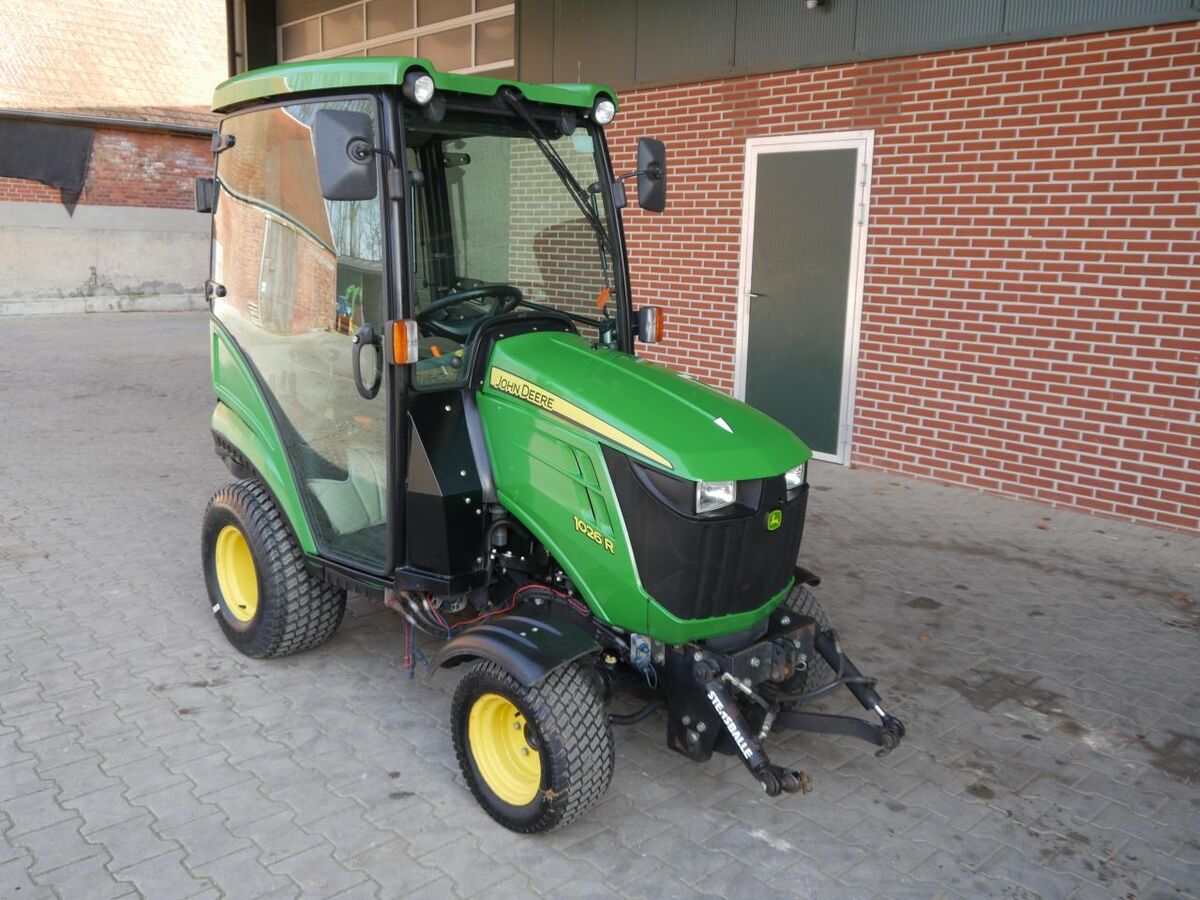 John Deere 1026R Hydrostat FZW 2