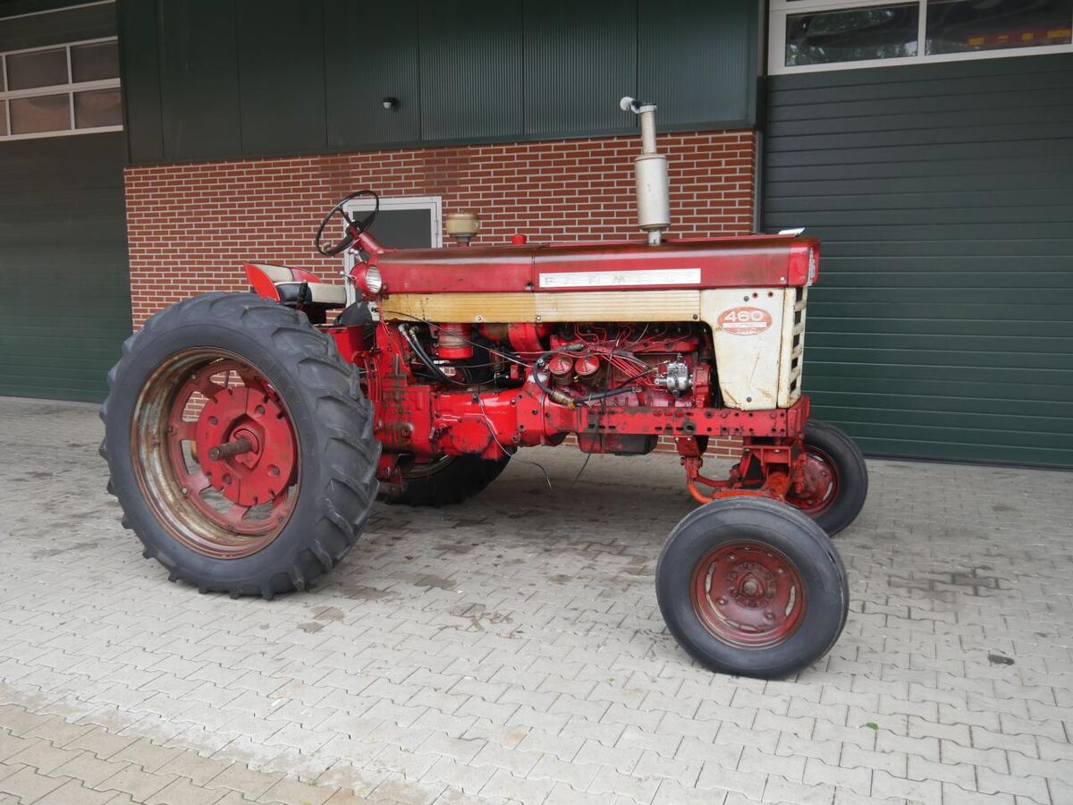 IHC Farmall 460 1