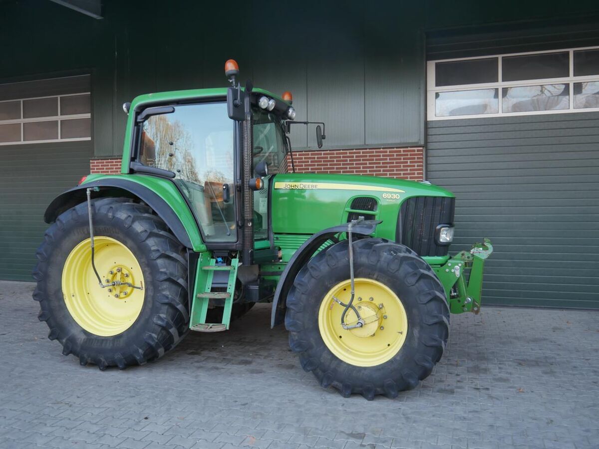 John Deere 6930 Premium Autopowr 1