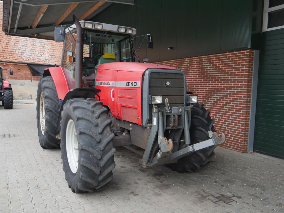 Massey Ferguson 8140 **Differential defekt** 2