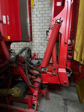 Pöttinger Novacat 8600