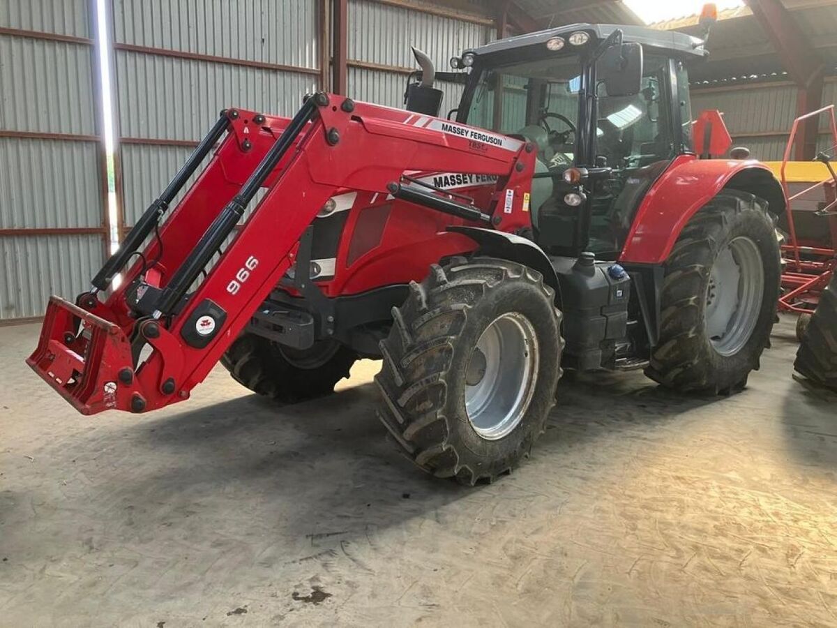 Massey Ferguson 7614 + Frontlader 1