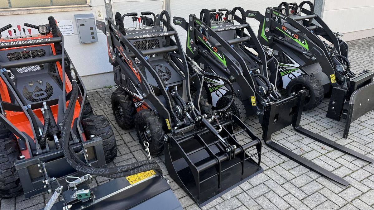 Cast SSQ 11 Plus Minilader Worky Quad Hoflader 2