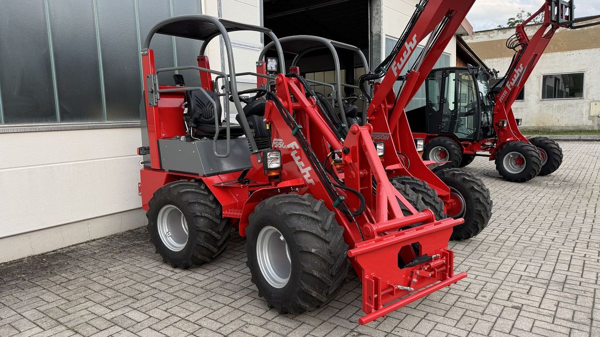 Fuchs F 950 E Elektrohoflader Elektrolader Hofschleppe 2