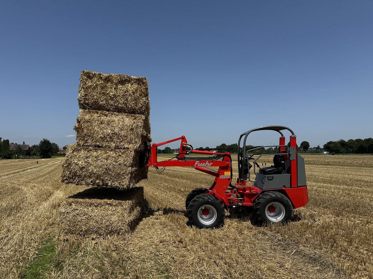 Fuchs F 950 E Elektrohoflader Elektrolader Hofschleppe 3
