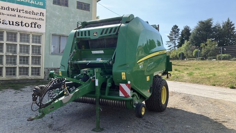 John Deere V461R
