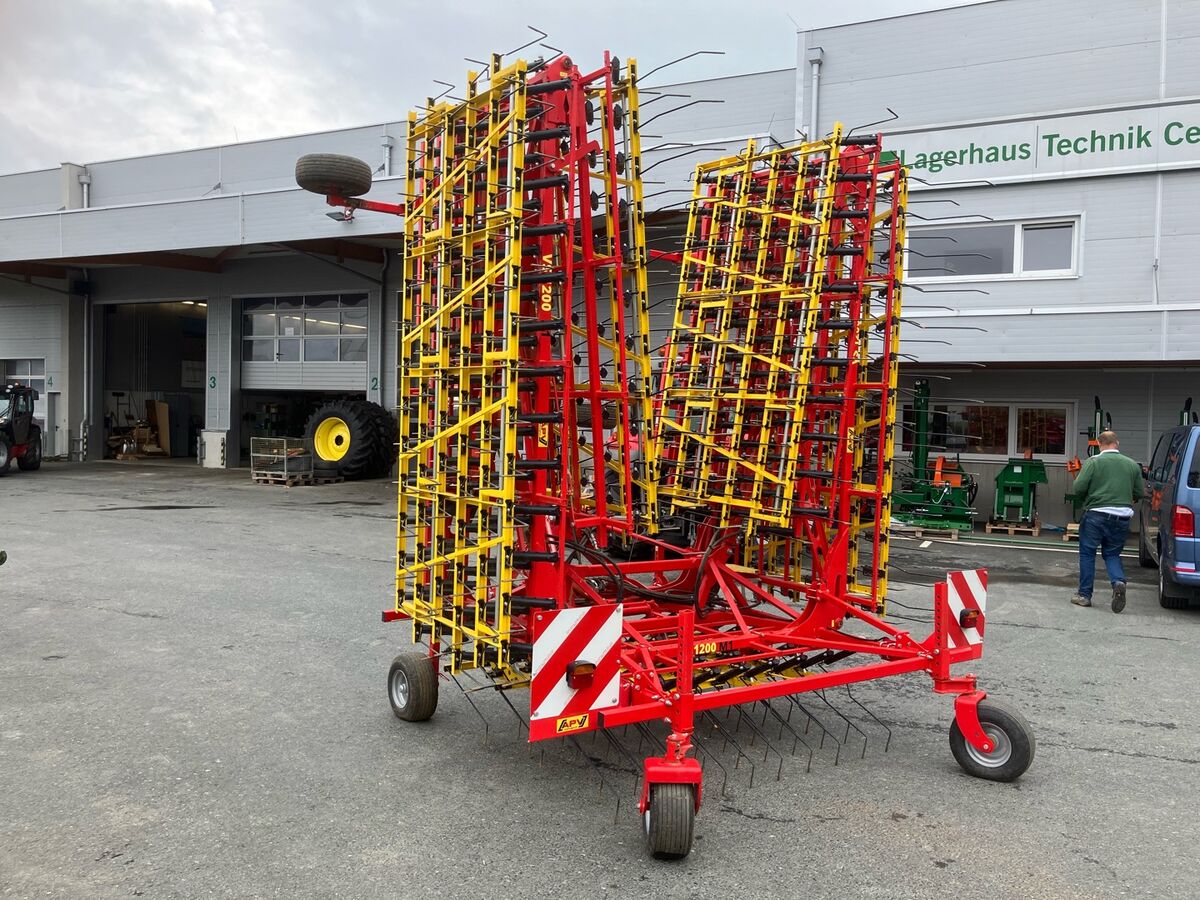 APV VS 1200 M1 Variostriegel 3