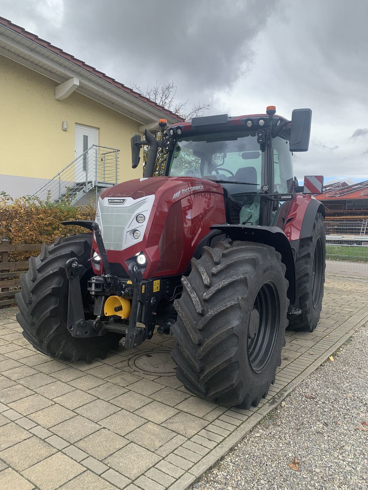 McCormick X7.624T VT-DRIVE Clever Cab 2