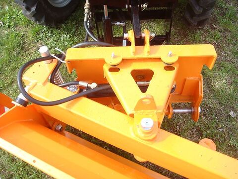 Schneeschild Schneepflug hydraul. Winterdienst 1 2