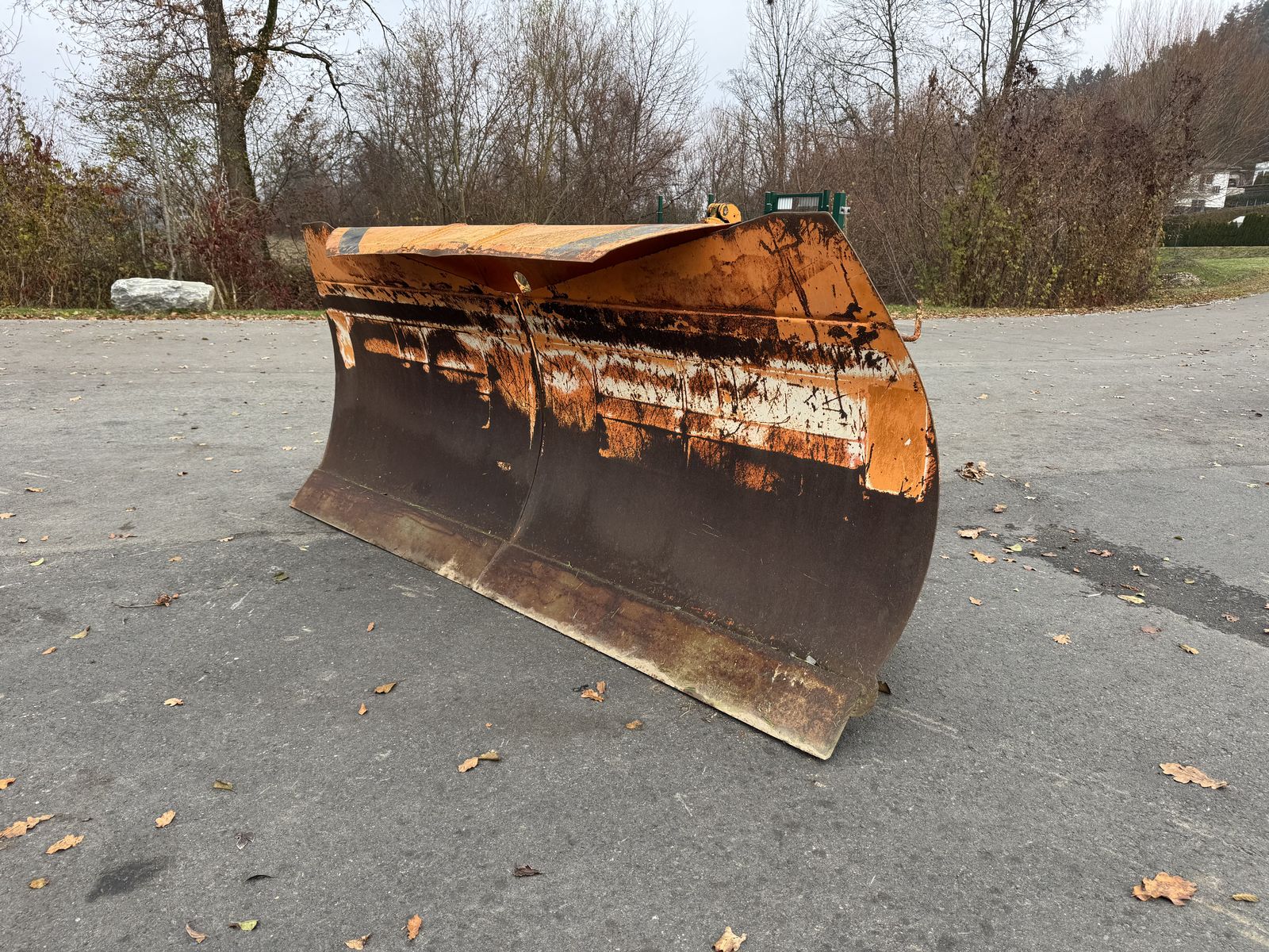 Hydrac Schneepflug 3.000mm mit Kommunalplattenanbau 1