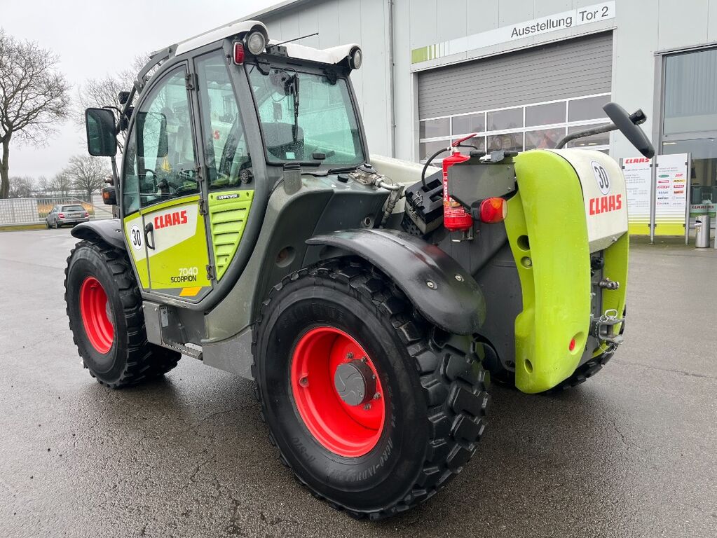 Claas SCORPION 7040 VARIPOWER, Klima, Druckluft, 30 km 3