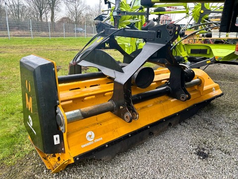 Müthing MU-M 280, Front- u. Heckanbau, Seitenverschiebun