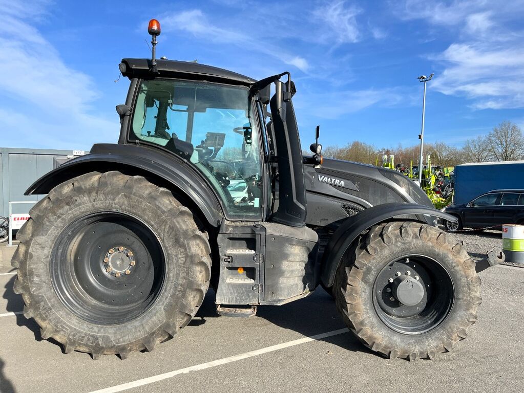 Valtra T 234 S VERSU, SmartTouch, RüFa, Forst 3