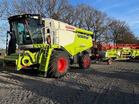 <strong>CLAAS LEXION 660 mit</strong><br />