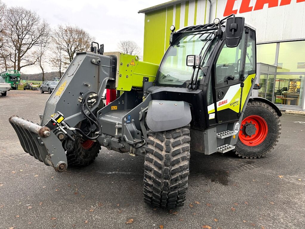 Claas SCORPION 746 VARIPOWER Gen. 2, MAXI CARE Flex 02 3