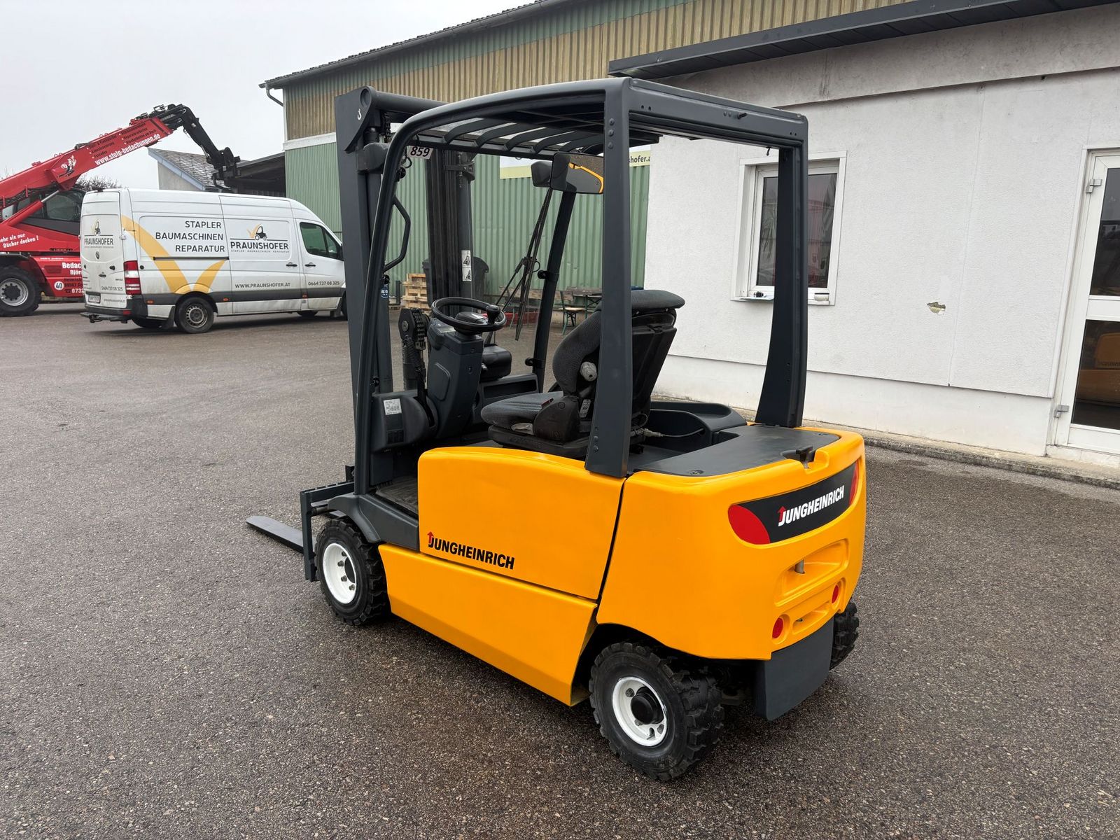 Jungheinrich EFG 320 2