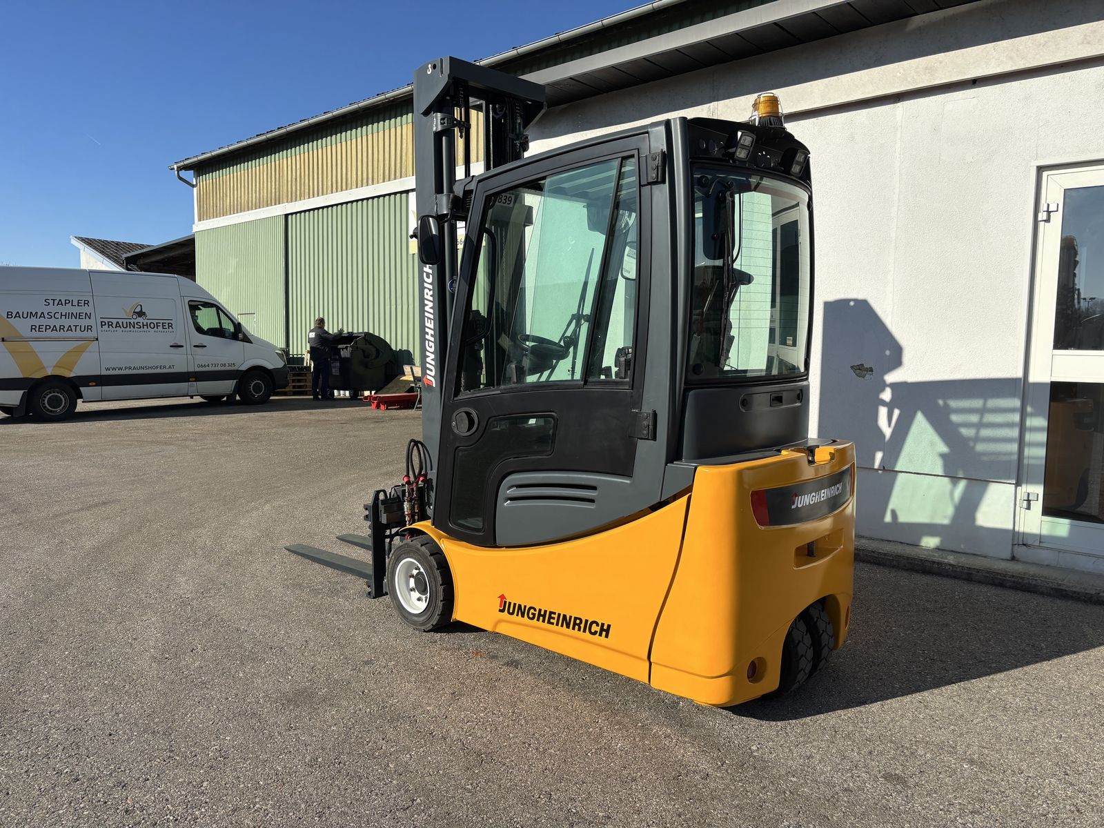 Jungheinrich EFG 220 2