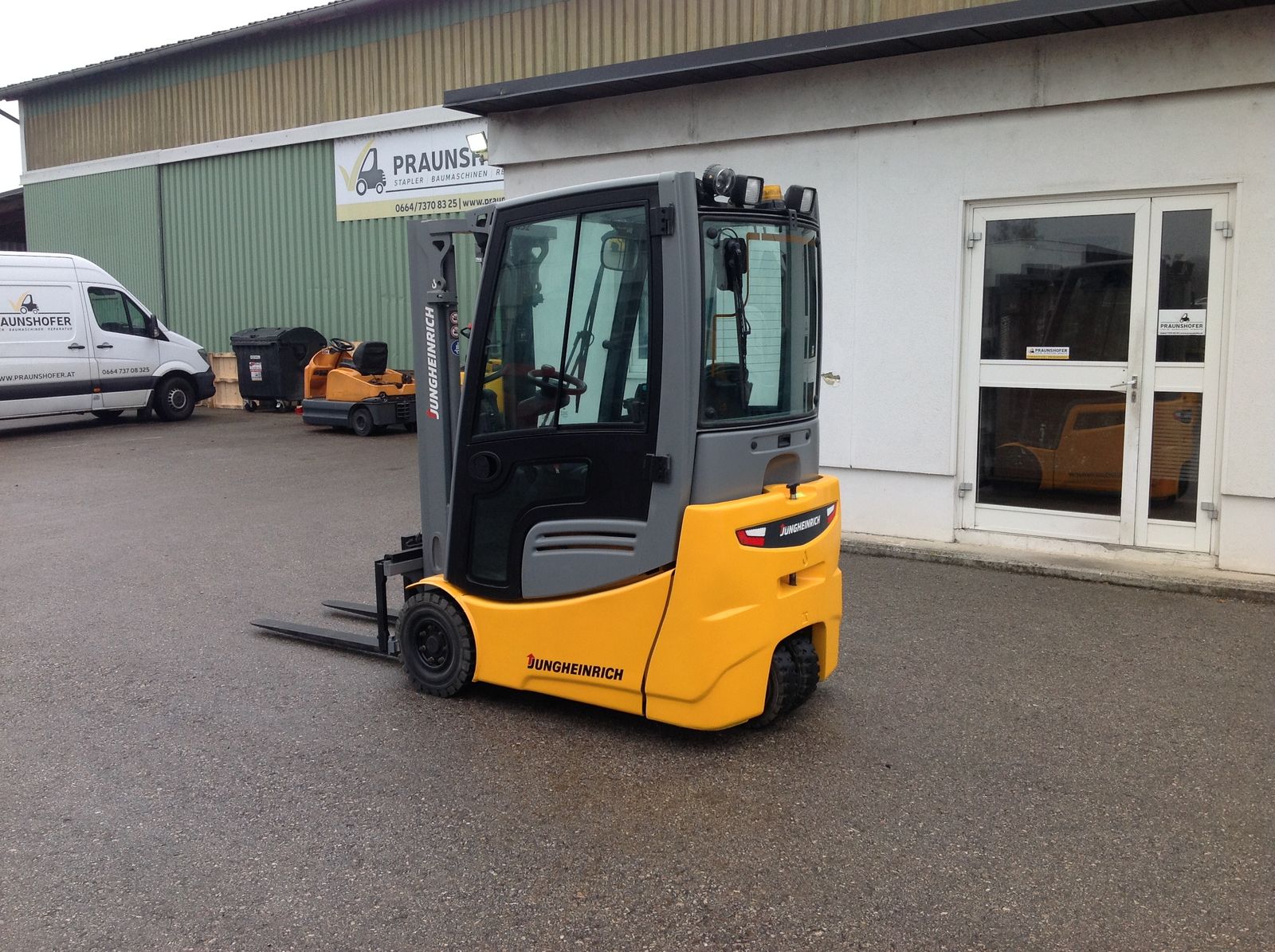 Jungheinrich EFG 213 2