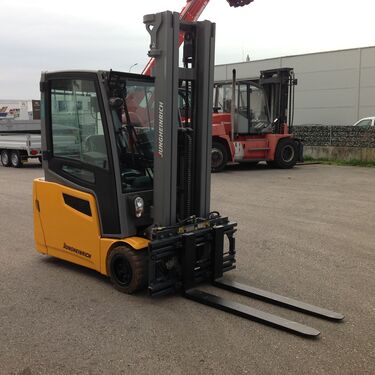 Jungheinrich EFG 220