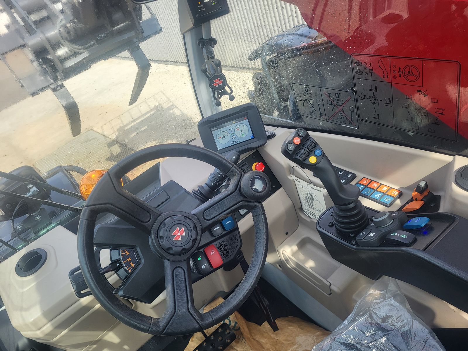 Massey Ferguson  Massey Ferguson , Bobcat 2