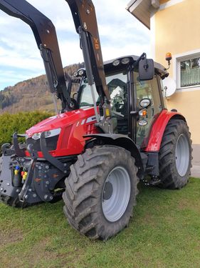 Massey Ferguson MF 5609 Dyna-4 Essential