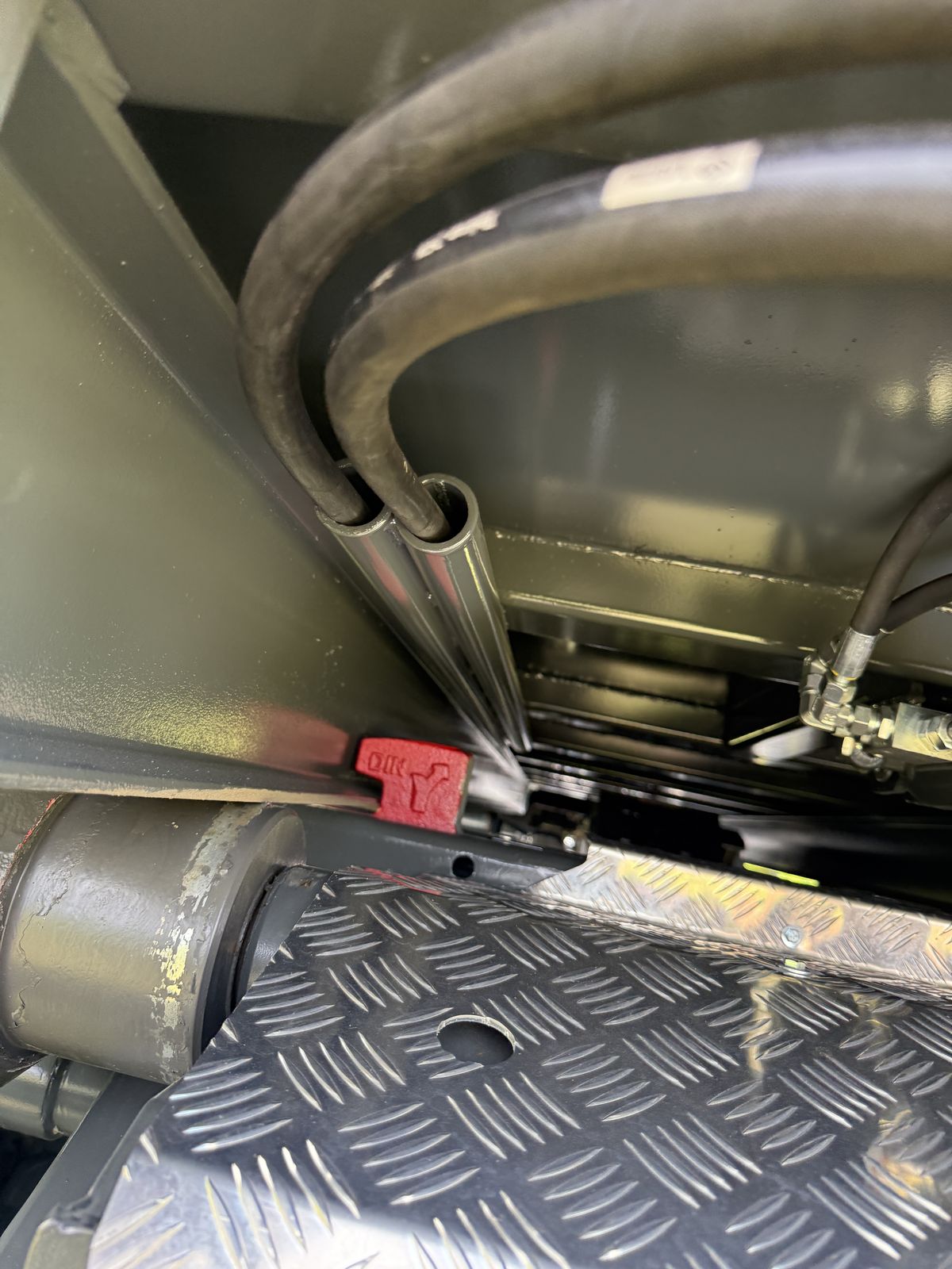 ContainerXL Baggercontainer Hardox mit hydraulischer Heckkap 3