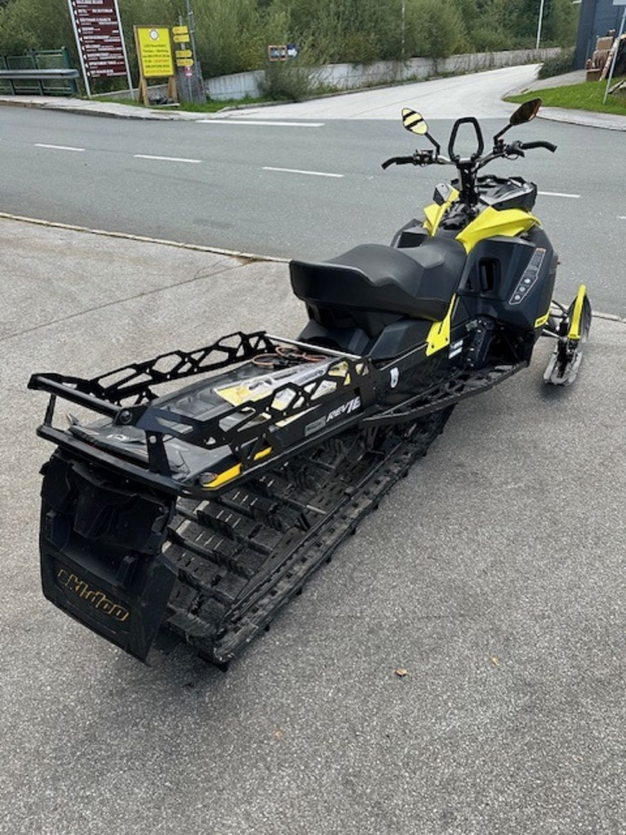 Ski-doo Summit 850 E-TEC 165&#34; 3