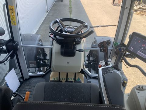 Massey Ferguson MF 5S.135 Dyna-6 Exclusive