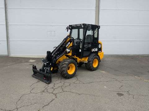 JCB 403 Agri