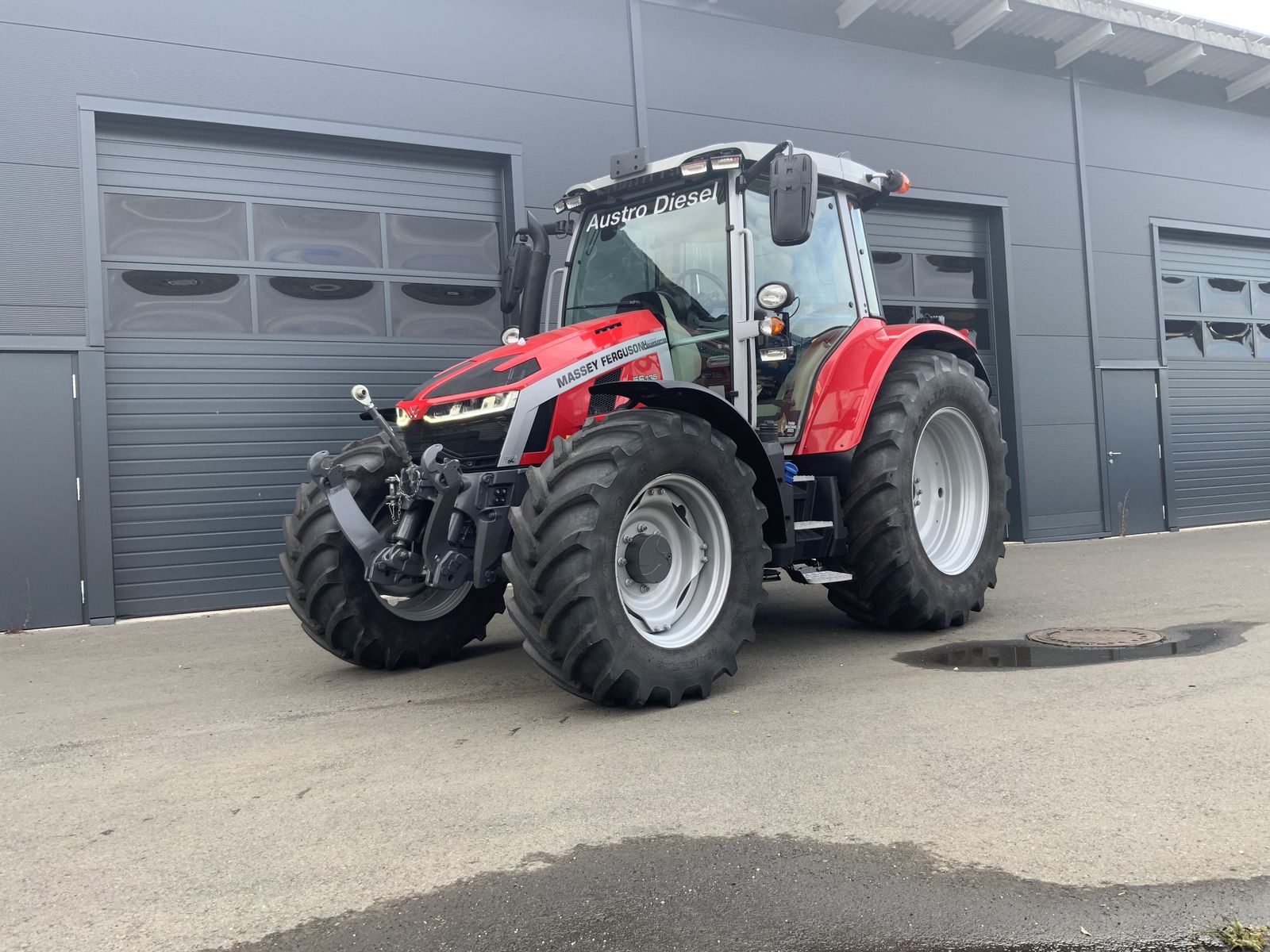Massey Ferguson MF 5S.135 Dyna-6 Essential 2