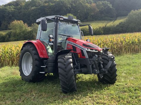 Massey Ferguson MF 5S.135 Dyna-6 Essential