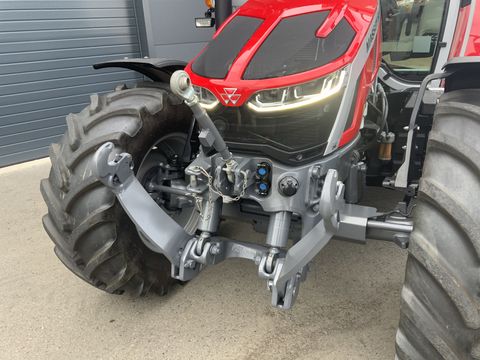 Massey Ferguson MF 5S.135 Dyna-6 Essential