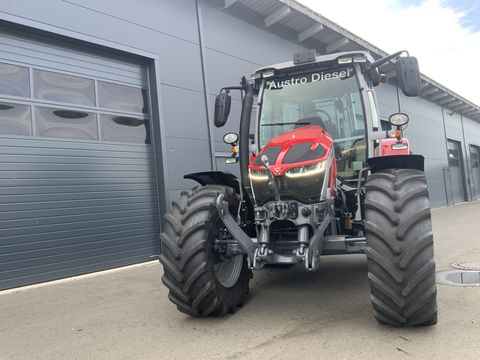 Massey Ferguson MF 5S.135 Dyna-6 Essential