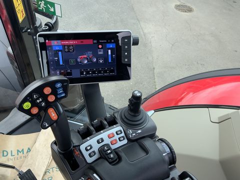 Massey Ferguson MF 8740 S Exclusive (Stage V)
