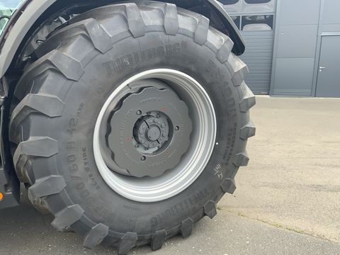 Massey Ferguson MF 8740 S Exclusive (Stage V)